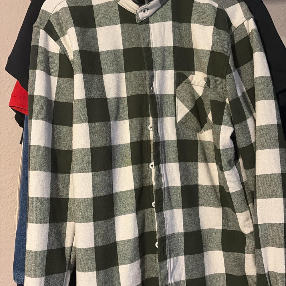 Green and White Buffalo Plaid Button-Up Shirt